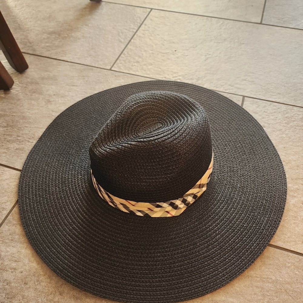 Stylish Black Straw Hat with Checkered Band